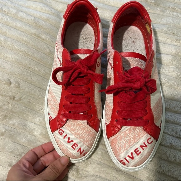 Givenchy Leather Printed Sneakers Size 37 - Picture 1 of 15